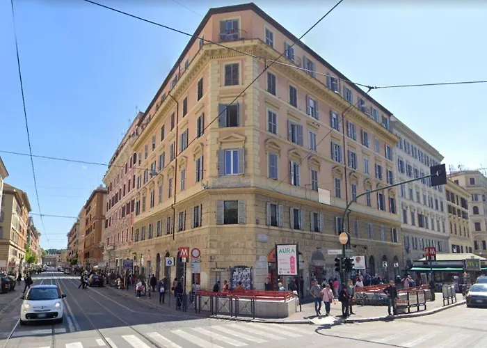 Ottaviano Smart 4* Roma